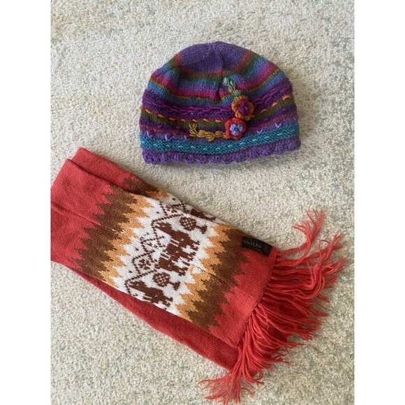 Set 2 Lost Horizon Knit Hat Handcrafted Floral Design & Orange Baby Alpaca Scarf - Picture 1 of 9